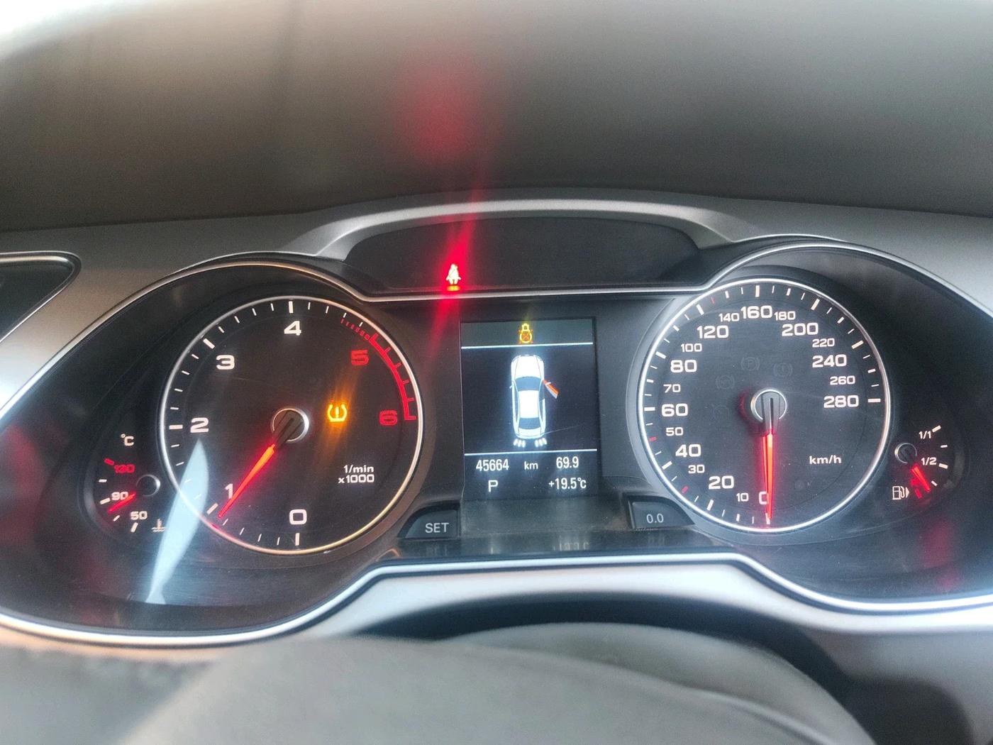 2015 Audi A4 35 TDI PREMIUM, Diesel, Automatic, 45,664 km, interior