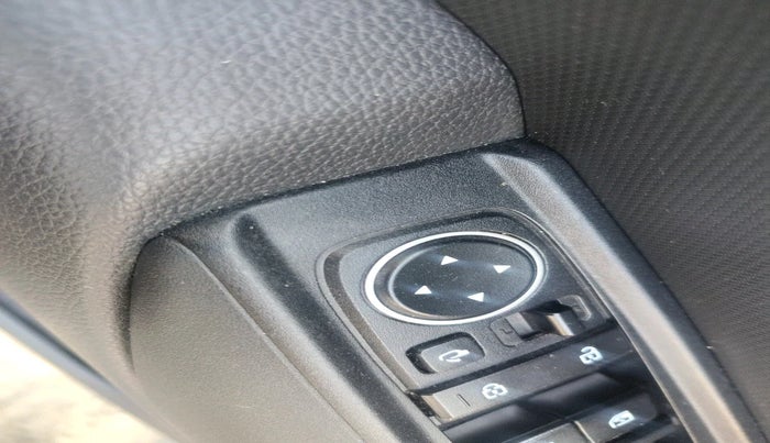 2023 KIA SONET HTK PLUS 1.0 IMT, Petrol, Manual, 38,885 km, interior