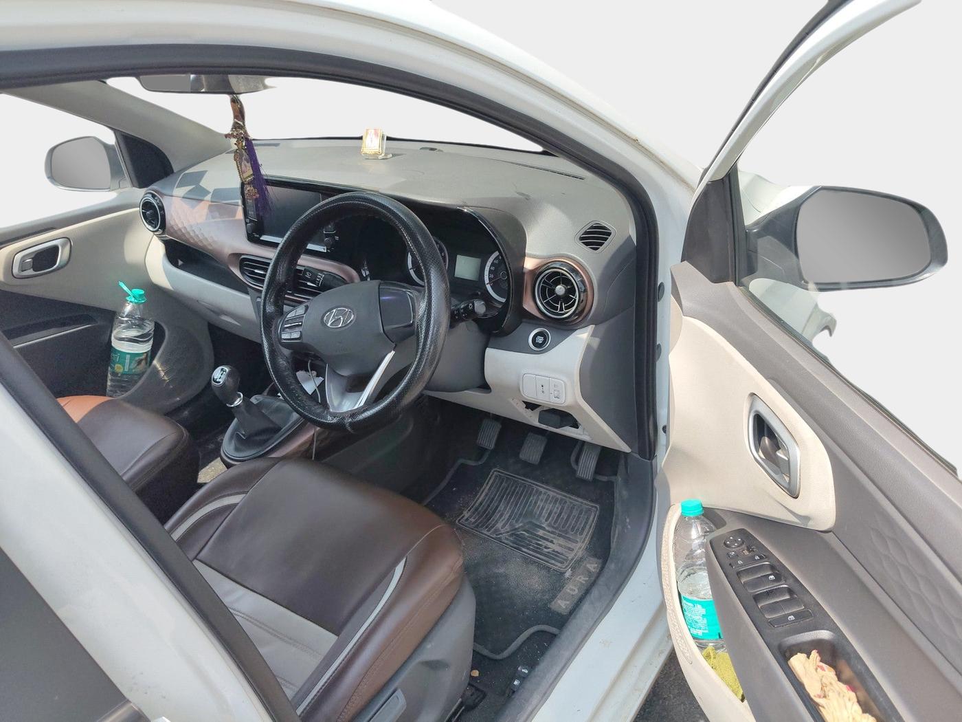 2022 Hyundai AURA SX 1.2 CNG, Petrol, Manual, 1,79,891 km, interior