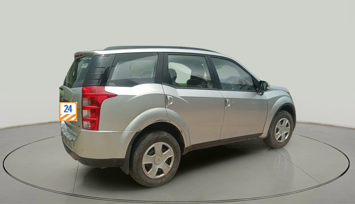 2016 Mahindra XUV500 W6, Diesel, Manual, 1,19,819 km, exterior
