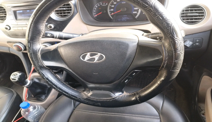 2014 Hyundai Grand i10 SPORTZ 1.2 KAPPA VTVT, Petrol, Manual, 1,31,107 km, interior