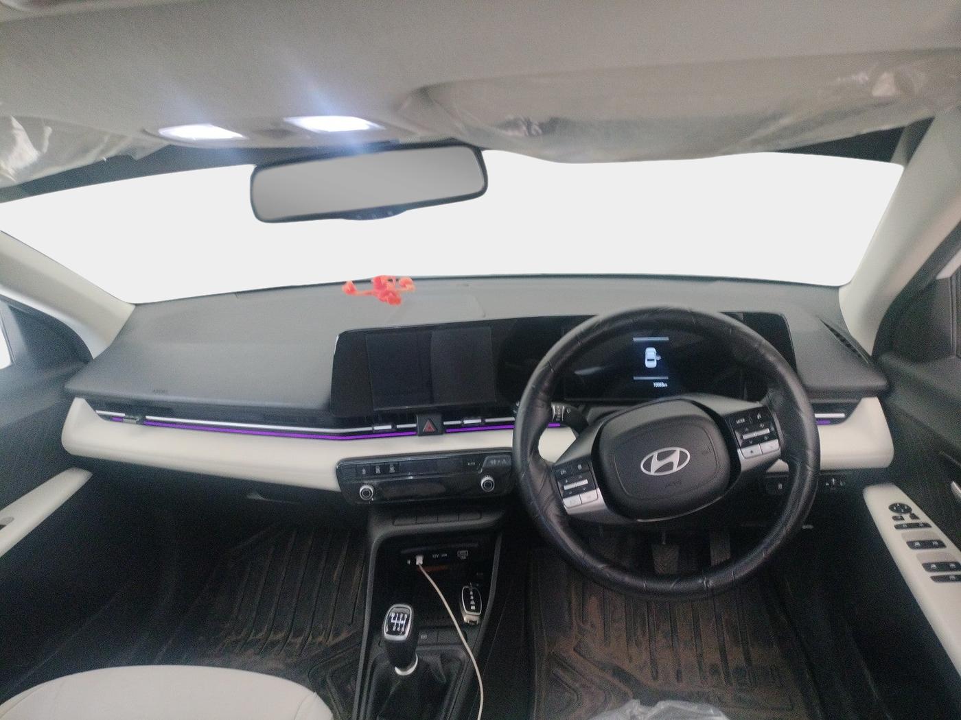 2025 Hyundai Verna SX 1.5 l MPI, Petrol, Manual, 10,055 km, interior