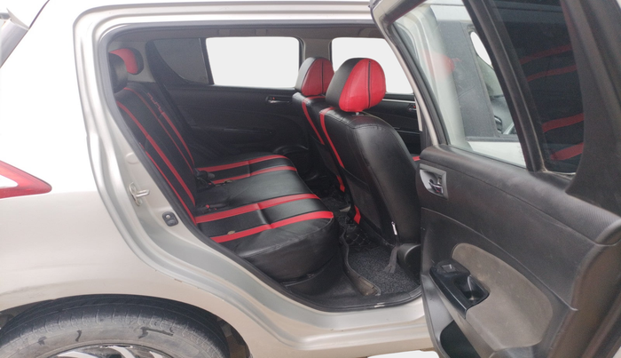 2013 Maruti Swift VXI, Petrol, Manual, 1,50,354 km, interior
