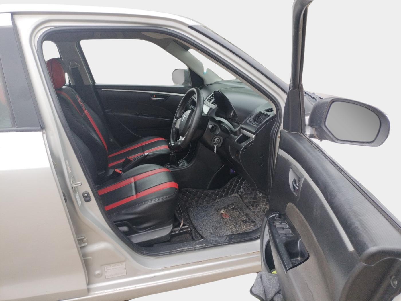 2013 Maruti Swift VXI, Petrol, Manual, 1,50,354 km, interior