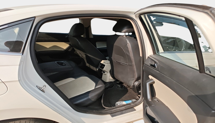 2022 Skoda SLAVIA STYLE 1.0L TSI AT, Petrol, Automatic, 81,076 km, interior