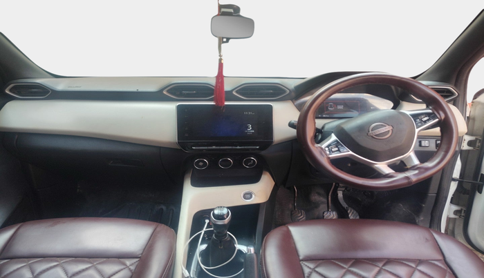2021 Nissan MAGNITE XV MT, Petrol, Manual, 1,03,219 km, interior