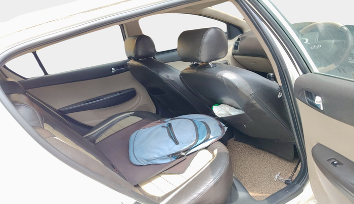 2013 Hyundai i20 MAGNA (O) 1.2, Petrol, Manual, 1,58,787 km, interior