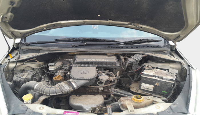 2016 Tata Tiago XZ PETROL, Petrol, Manual, 74,442 km, exterior