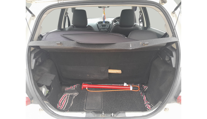 2016 Tata Tiago XZ PETROL, Petrol, Manual, 74,442 km, exterior