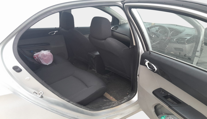 2016 Tata Tiago XZ PETROL, Petrol, Manual, 74,442 km, interior