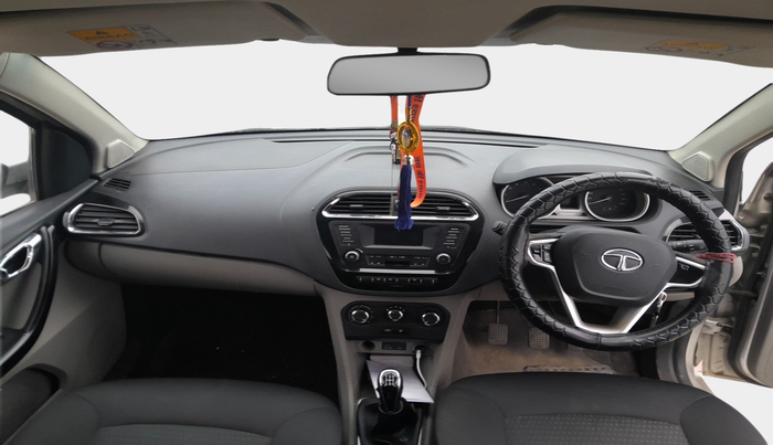 2016 Tata Tiago XZ PETROL, Petrol, Manual, 74,442 km, interior