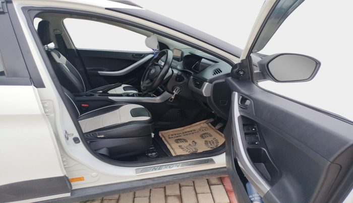2023 Tata NEXON XM PLUS SUNROOF DIESEL, Diesel, Manual, 63,330 km, interior