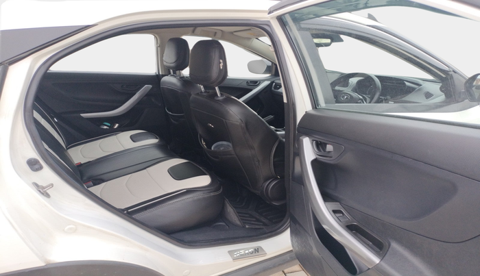 2023 Tata NEXON XM PLUS SUNROOF DIESEL, Diesel, Manual, 63,330 km, interior