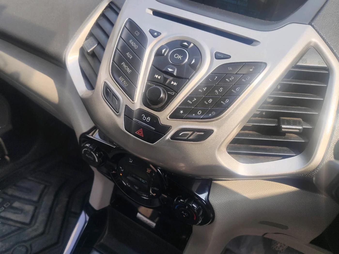 2016 Ford Ecosport TITANIUM 1.5L DIESEL, Diesel, Manual, 1,29,023 km, interior
