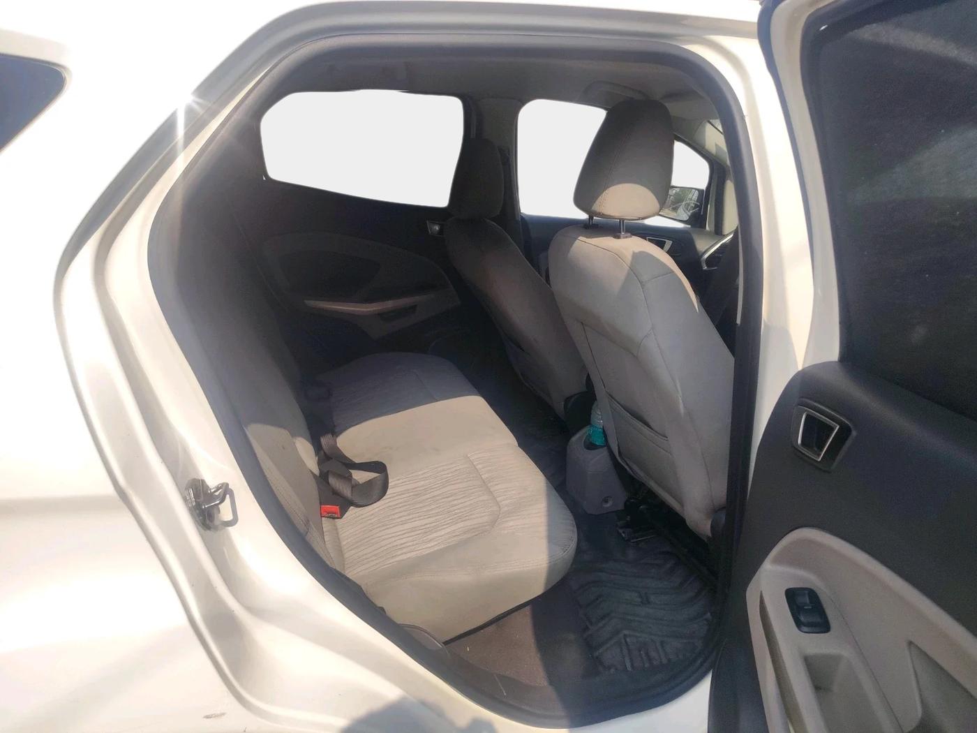 2016 Ford Ecosport TITANIUM 1.5L DIESEL, Diesel, Manual, 1,29,023 km, interior