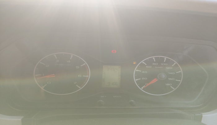 2016 Mahindra Scorpio S6 PLUS 1.99 INTELLI-HYBRID, Diesel, Manual, 92,400 km, interior