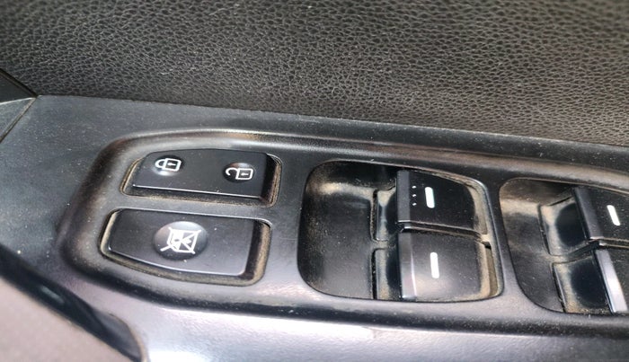 2019 Hyundai Creta E PLUS 1.6 PETROL, Petrol, Manual, 1,04,096 km, interior