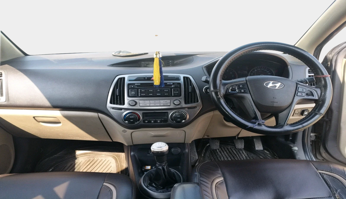 2013 Hyundai i20 ASTA 1.2, CNG, Manual, 78,172 km, interior