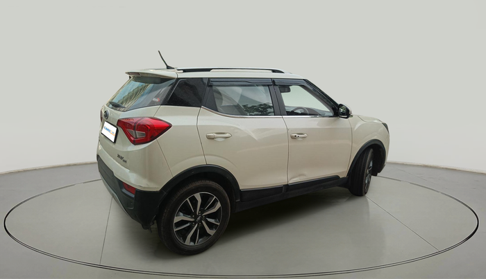 2019 Mahindra XUV300 W8 (O) 1.5 DIESEL AMT, Diesel, Automatic, 1,14,070 km, exterior