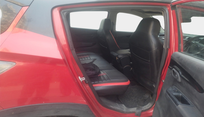 2018 Mahindra KUV 100 NXT K8 P 6 STR, Petrol, Manual, 68,794 km, interior