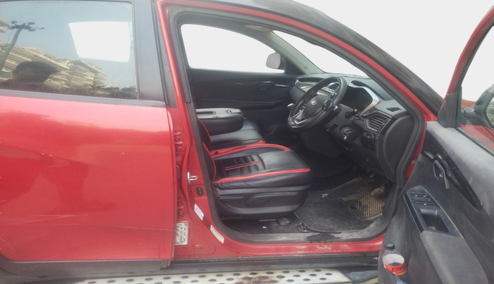 2018 Mahindra KUV 100 NXT K8 P 6 STR, Petrol, Manual, 68,794 km, interior