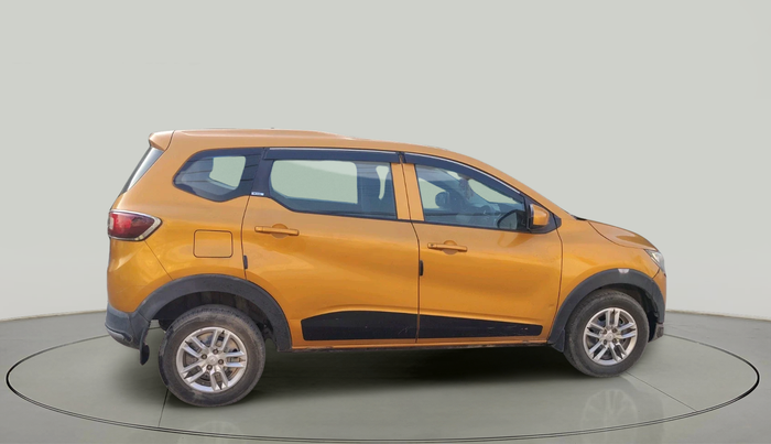 2019 Renault TRIBER RXL MT, Petrol, Manual, 94,641 km, exterior