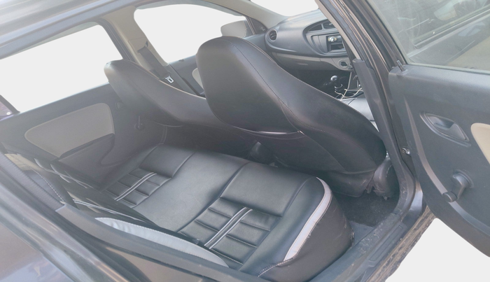 2017 Maruti Alto K10 LXI CNG (AIRBAG), Petrol, Manual, 1,58,949 km, interior