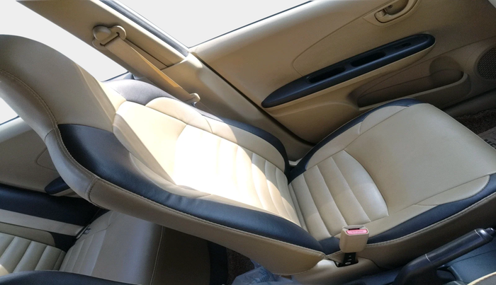 2016 Honda Amaze 1.2L I-VTEC S, Petrol, Manual, 84,383 km, interior