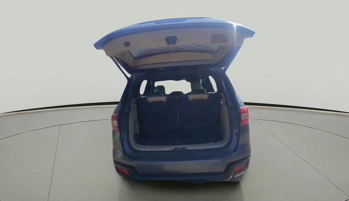 2017 Ford Endeavour TITANIUM 3.2 4X4 AT, Diesel, Automatic, 97,866 km, exterior