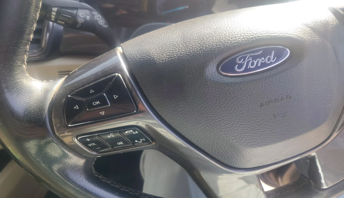 2017 Ford Endeavour TITANIUM 3.2 4X4 AT, Diesel, Automatic, 97,866 km, interior