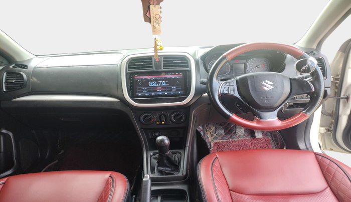 2020 Maruti Vitara Brezza LXI, Petrol, Manual, 51,396 km, interior
