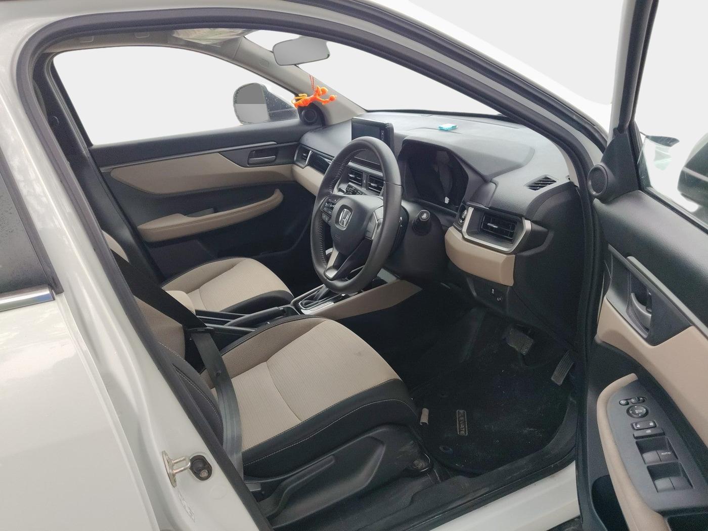 2024 Honda ELEVATE VX CVT, Petrol, Automatic, 8,955 km, interior