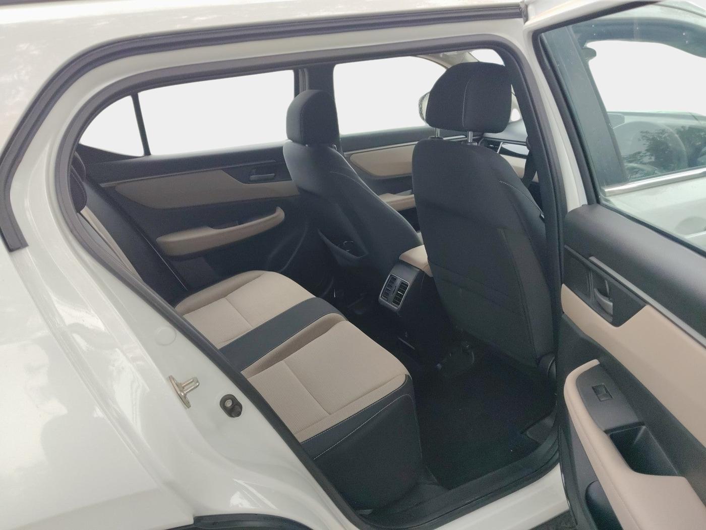 2024 Honda ELEVATE VX CVT, Petrol, Automatic, 8,955 km, interior