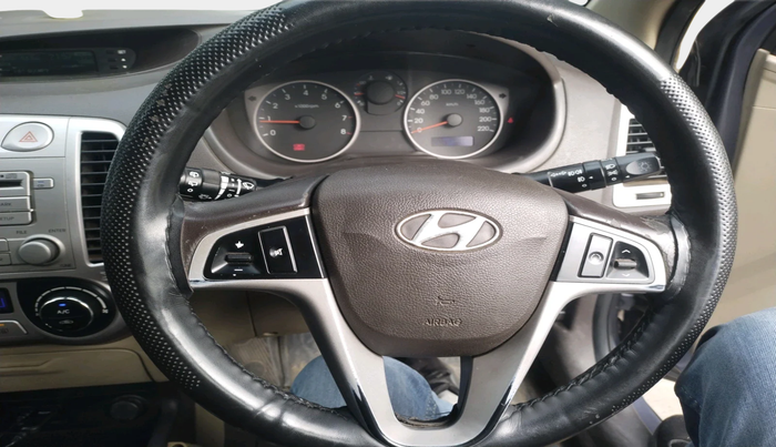 2011 Hyundai i20 ASTA 1.2, Petrol, Manual, 1,32,736 km, interior