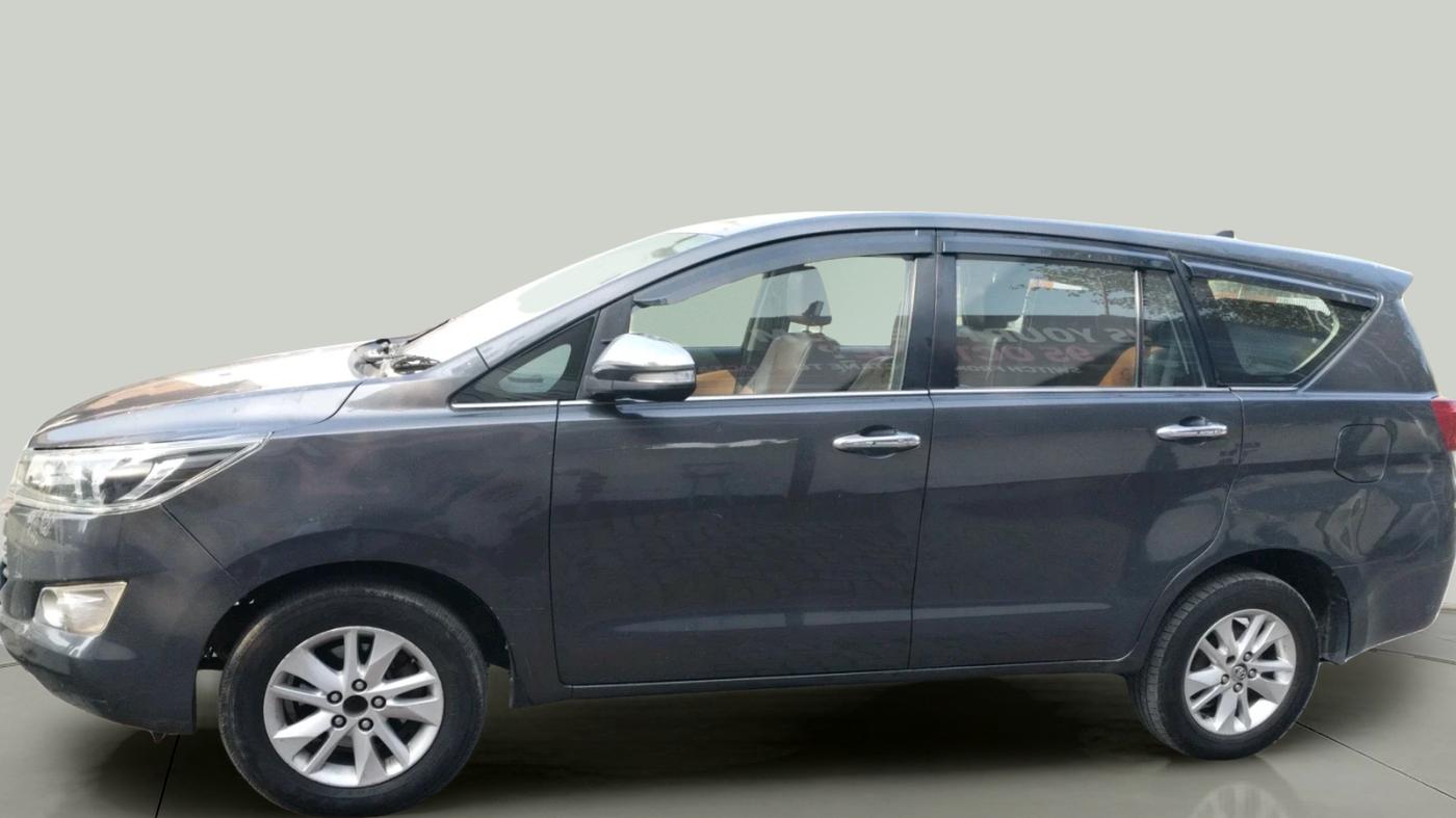 2016 Toyota Innova Crysta 2.8 ZX AT 7 STR, Diesel, Automatic, 1,95,894 km, exterior