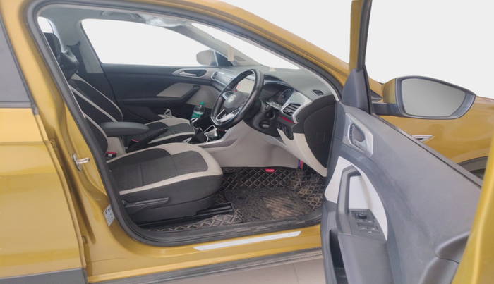 2021 Volkswagen TAIGUN GT 1.5 TSI MT, Petrol, Manual, 40,580 km, interior