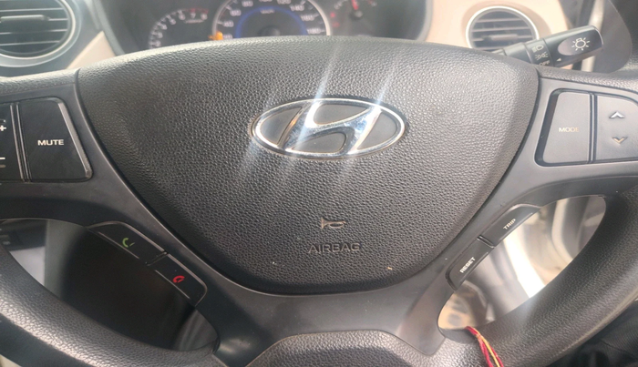 2017 Hyundai Grand i10 SPORTZ 1.2 KAPPA VTVT, Petrol, Manual, 78,116 km, interior
