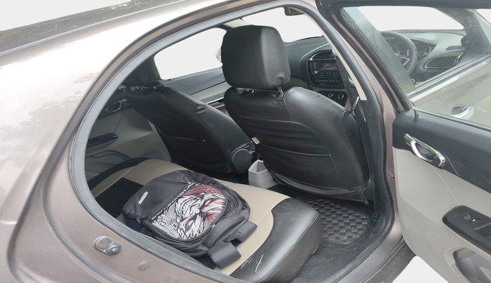 2017 Tata Tiago XZ PETROL, Petrol, Manual, 73,142 km, interior