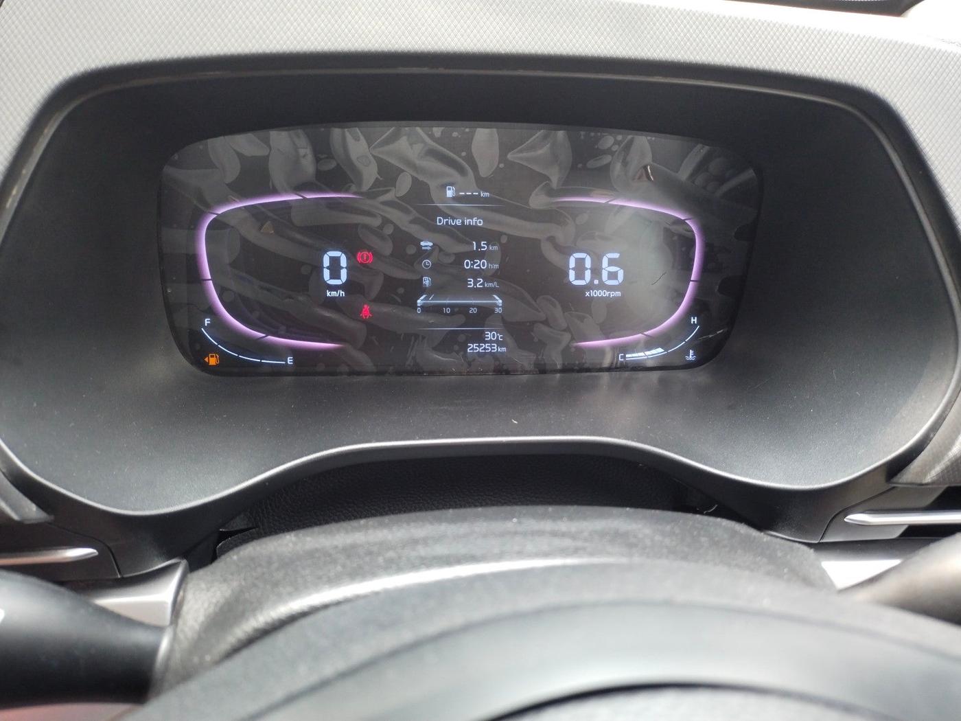 2022 KIA CARENS PRESTIGE PLUS 1.4 PETROL 7 STR, Petrol, Manual, 25,253 km, interior