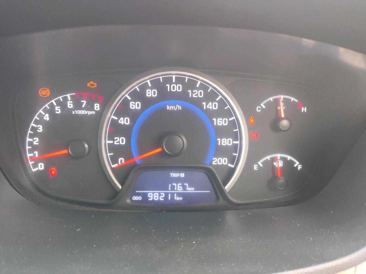 2019 Hyundai Grand i10 MAGNA 1.2 KAPPA VTVT, CNG, Manual, 98,211 km, interior