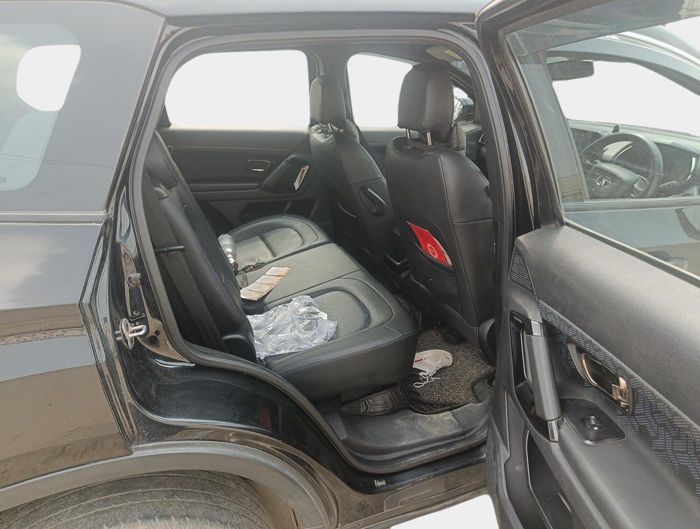 2022 Tata Safari XZA PLUS DARK EDITION, Diesel, Automatic, 65,000 km, interior