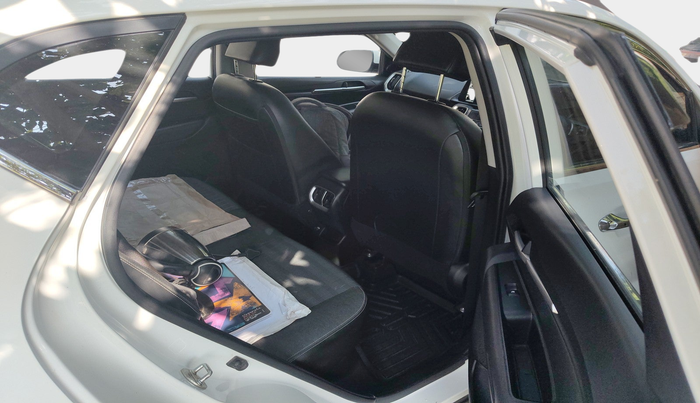 2022 KIA SONET HTK PLUS 1.0 IMT, Petrol, Manual, 10,202 km, interior