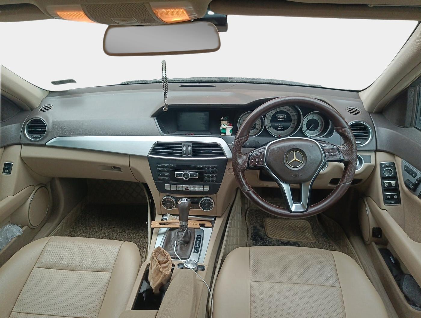 2014 Mercedes Benz C Class C 220 CDI AVANTGARDE, Diesel, Automatic, 1,24,484 km, interior