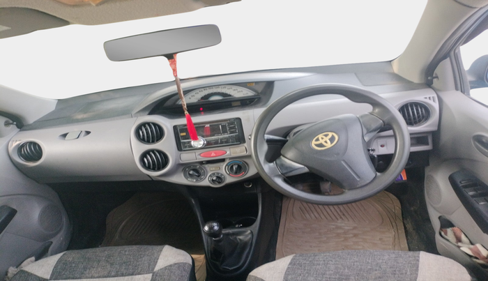 2011 Toyota Etios Liva G SP, Petrol, Manual, 55,820 km, interior