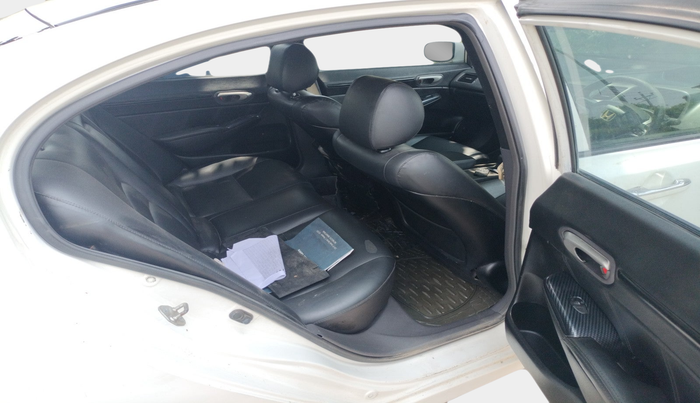2011 Honda Civic 1.8L I-VTEC V MT SUNROOF, Petrol, Manual, 1,22,182 km, interior