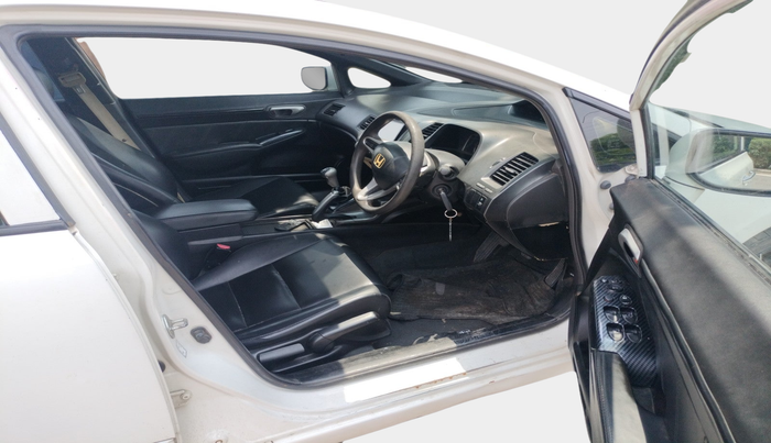 2011 Honda Civic 1.8L I-VTEC V MT SUNROOF, Petrol, Manual, 1,22,182 km, interior