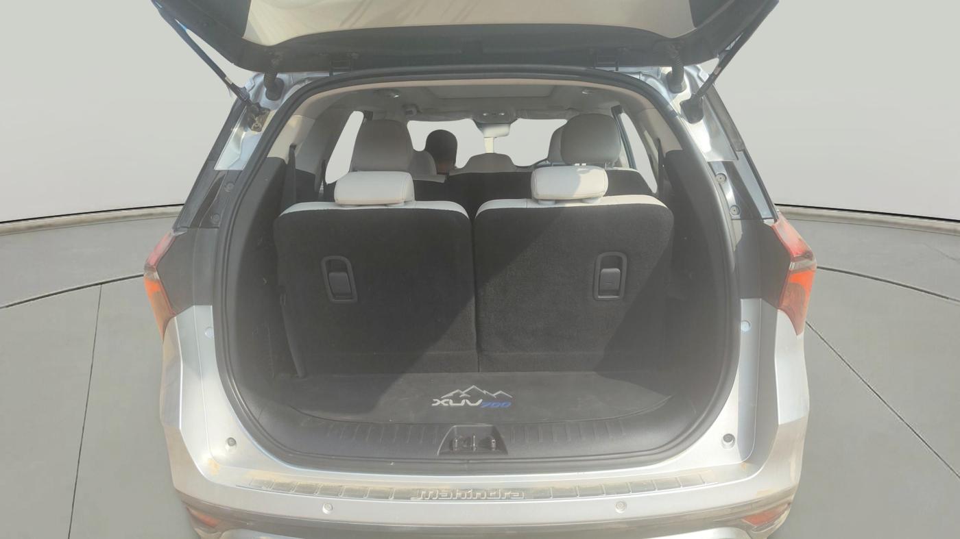 2022 Mahindra XUV700 AX 7 LUXURY D AWD AT 7 STR, Diesel, Automatic, 9,911 km, exterior