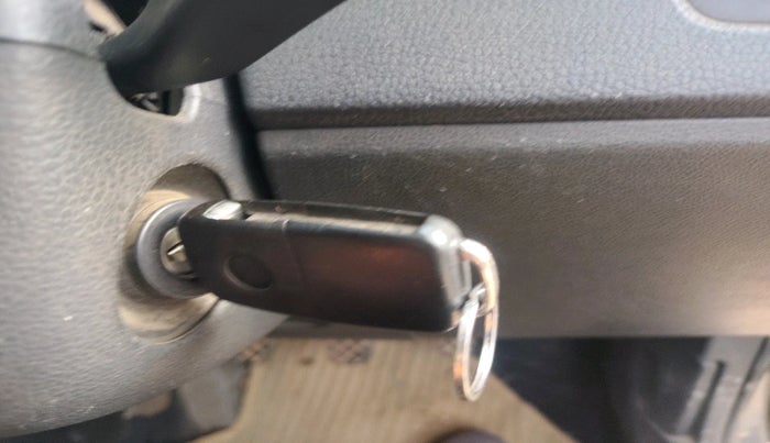 2015 Volkswagen Polo COMFORTLINE 1.2L, Petrol, Manual, 78,067 km, interior