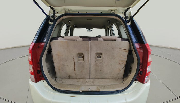 2016 Mahindra XUV500 W4 1.99, Diesel, Manual, 72,807 km, exterior