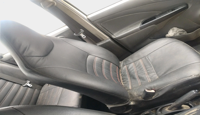 2012 Toyota Etios G, Petrol, Manual, 2,47,046 km, interior